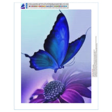 Cargar imagen en el visor de la galería, Pintura de diamante 5D de rosa roja, mosaico de flores y mariposas, bordado completo cuadrado/redondo, paisaje de diamantes, regalo de arte decorativo DIY para el hogar