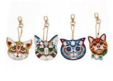 Cargar imagen en el visor de la galería, Llavero con pintura de diamantes 5D DIY, colgante de bordado de diamantes de imitación, Kits de manualidades DIY, pintura de diamantes, llavero de punto de cruz, accesorios