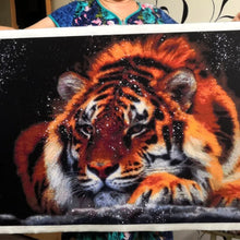 Cargar imagen en el visor de la galería, AZQSD, pintura de diamantes personalizada, foto 5D, cuadro completo cuadrado y redondo, mosaico de diamantes de imitación, decoración del hogar, regalo de Festival, artes DIY