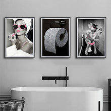 Charger l'image dans la galerie, Mode femme lèvre toile affiche diamant rouleau de toilette papier mur Art impression peinture moderne image pour salle de bain décoration de la maison