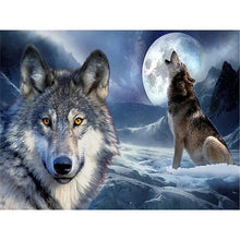 Cargar imagen en el visor de la galería, 5D Diy diamante pintura Lobo diamante bordado Luna paisaje Rhinestone mosaico animales hecho a mano regalo decoración de pared