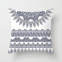 Laden Sie das Bild in den Galerie-Viewer, Blau-weißer Porzellandruck-Kissenbezug, böhmischer Stil, Mandala-Geometrie-Kissenbezug, moderne Mode, Sofa, Stühle, Dekokissen