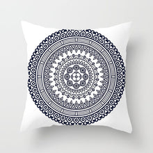 Laden Sie das Bild in den Galerie-Viewer, Blau-weißer Porzellandruck-Kissenbezug, böhmischer Stil, Mandala-Geometrie-Kissenbezug, moderne Mode, Sofa, Stühle, Dekokissen
