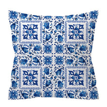 Laden Sie das Bild in den Galerie-Viewer, Blau-weißer Porzellandruck-Kissenbezug, böhmischer Stil, Mandala-Geometrie-Kissenbezug, moderne Mode, Sofa, Stühle, Dekokissen
