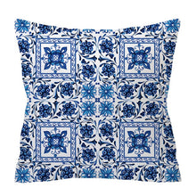Laden Sie das Bild in den Galerie-Viewer, Blau-weißer Porzellandruck-Kissenbezug, böhmischer Stil, Mandala-Geometrie-Kissenbezug, moderne Mode, Sofa, Stühle, Dekokissen