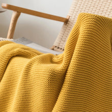 Charger l&#39;image dans la galerie, Couverture jaune en tricot pour canapé, couverture solide et douce avec pompons et pompons, pour voyage, 130x160cm, pour la maison, le canapé, la chaise, le lit, 50 &quot;x 62&quot;