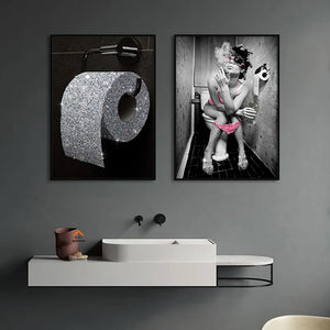 Poster WC Toilet Decoration Wall Art Sexy Naked Woman Fashion Decorative Paintings Bling Roll Paper Canvas Pictures For Bathroom