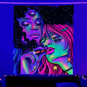 Tapiz de pared Hippie Rock Smoke Girl con luz negra, decoración de habitación reactiva UV, tapiz de calavera de neón luminoso estético, decoración de dormitorio