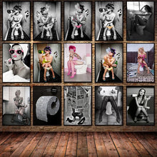 Carica l&#39;immagine nel visualizzatore della Galleria, Moderna donna sexy in bagno bagno dipinti su tela poster e stampe immagini a parete per la decorazione della parete del soggiorno Cuadros