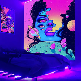 Tapisserie murale Hippie Rock Smoke Girl, lumière noire, décor de pièce réactif aux UV, esthétique lumineuse, crâne de néon, décor de chambre à coucher