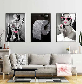 Póster de mujer Sexy a la moda, pintura en lienzo para chica bebiendo, rollo de papel higiénico ostentoso, imagen, arte de pared moderno, decoración de baño