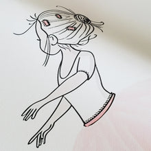 Cargar imagen en el visor de la galería, Póster de mujer Sexy a la moda, pintura en lienzo para chica bebiendo, rollo de papel higiénico ostentoso, imagen, arte de pared moderno, decoración de baño