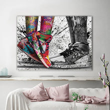 Cargar imagen en el visor de la galería, Zapatillas con ilustraciones de Graffiti a la moda, zapatos deportivos, pintura en lienzo de calle, carteles e impresiones, imagen artística de pared, decoración del hogar para sala de estar