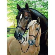 Cargar imagen en el visor de la galería, Pintura de caballo con diamantes, bordado de diamantes DIY, Kits completos de animales, regalo hecho a mano, imagen de mosaico de diamantes de imitación