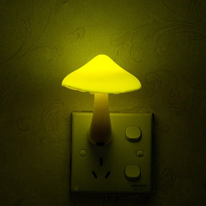 Spina UE USA LED Luce notturna a fungo Presa a muro Lampada per camera da letto Decorazione domestica Lampada con sensore a controllo della luce