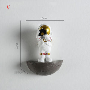 Nordic Wall Decoration Astronaut Resin Wall Shelves Home Decor 3D Astronaut Figurines For Living Room Bedroom Wall Hanging Decor