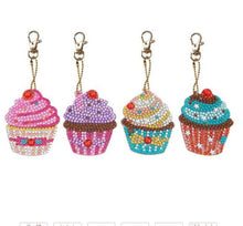 Cargar imagen en el visor de la galería, Llavero con pintura de diamantes 5D DIY, colgante de bordado de diamantes de imitación, Kits de manualidades DIY, pintura de diamantes, llavero de punto de cruz, accesorios