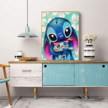 Carica l&#39;immagine nel visualizzatore della Galleria, Disney 5D fai da te diamante ricamo cartone animato Lilo e Stitch immagine mosaico decorazioni per la casa trapano rotondo pittura diamante kit punto croce