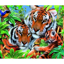 Cargar imagen en el visor de la galería, Pintura de diamante redondo completo Animal Tigre mariposa 5D DIY paisaje diamante bordado punto de cruz Kit hecho a mano regalo decoración del hogar