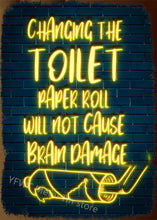 Laden Sie das Bild in den Galerie-Viewer, Frauen Männer Toilette Metallschild Toilette Blechschild Wanddekoration für Man Cave Hotel Pub Bar Eisenmalerei Fress Wifi Metallposter