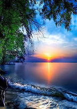 Cargar imagen en el visor de la galería, 5D paisaje diamante pintura DIY paisaje diamante mosaico puesta de sol Rhinestone bordado completo taladro punto de cruz Kit decoración del hogar