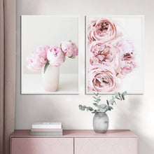 Carica l&#39;immagine nel visualizzatore della Galleria, Poster di peonia rosa e stampa di amore di arte della parete immagine di fiori su tela pittura nordica tableau murale soggiorno decorazione della parete di casa