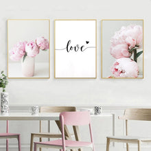 Carica l&#39;immagine nel visualizzatore della Galleria, Poster di peonia rosa e stampa di amore di arte della parete immagine di fiori su tela pittura nordica tableau murale soggiorno decorazione della parete di casa