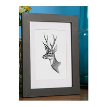 Carica l&#39;immagine nel visualizzatore della Galleria, Cornice per foto in legno massello per foto, dipinti, decorazione da parete, formato A4, A3. Bella cornice nera bianca rossa blu marrone